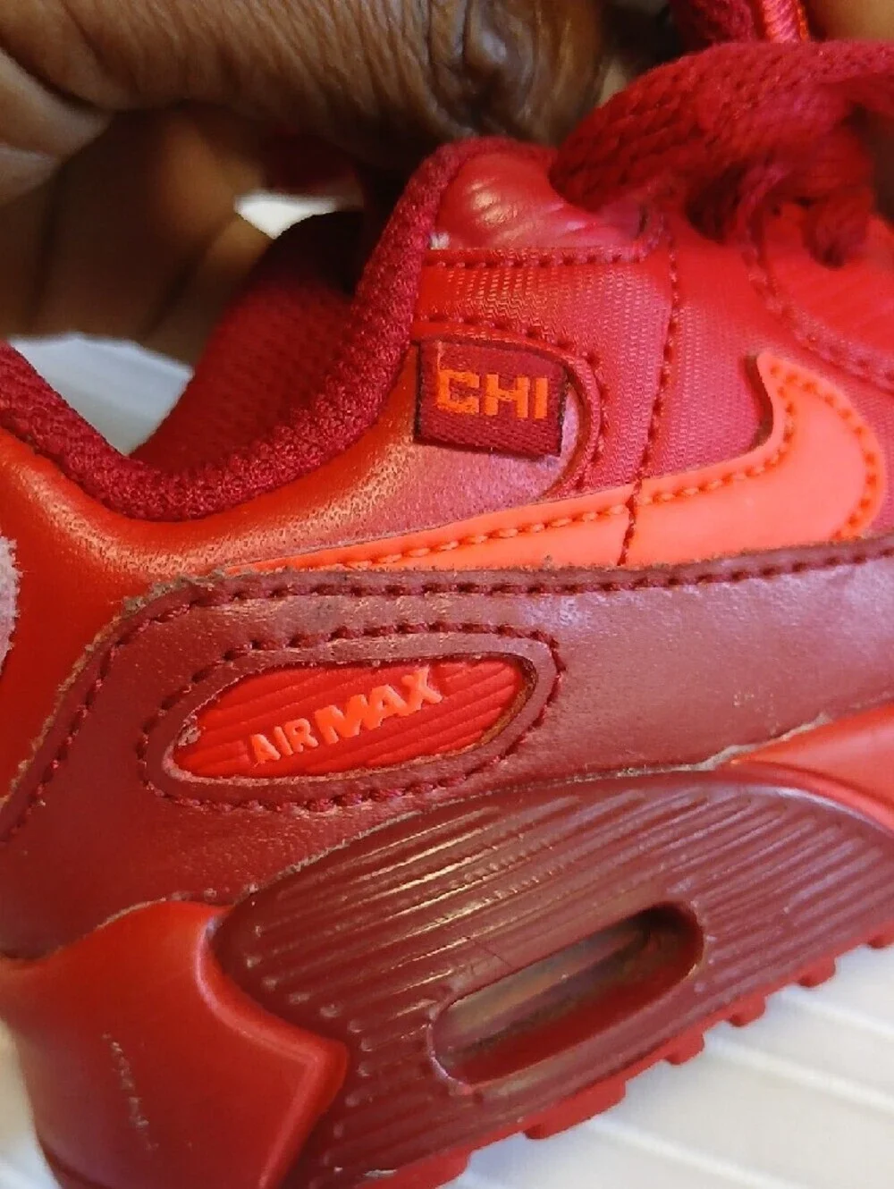 Nike Kids Red Low-Top Sneakers